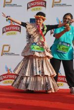 at Standard Chartered Mumbai Marathon in Mumbai on 14th Jan 2012 (95).JPG
